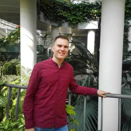 Yan, 35