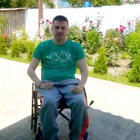 Eugen, 37