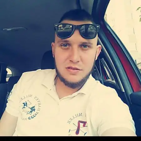 Eugeniu, 31
