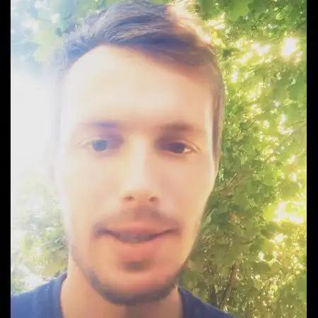 Vasile, 32