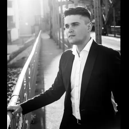 Kasper, 31