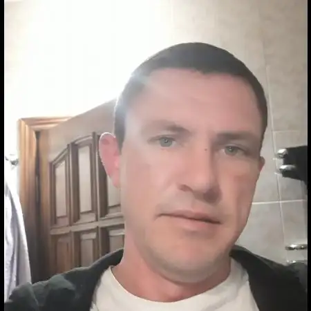 Aleks, 42