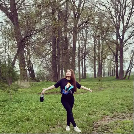 Iana, 30