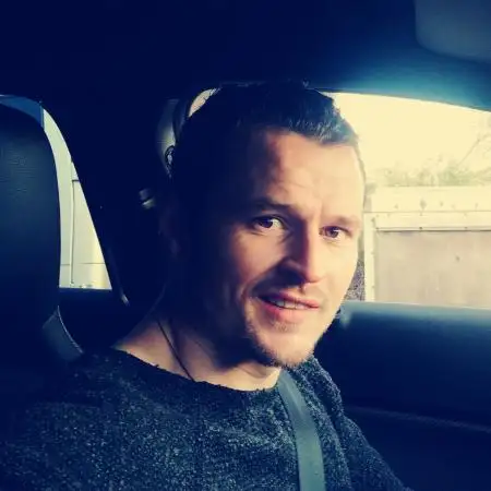 Sergej, 38
