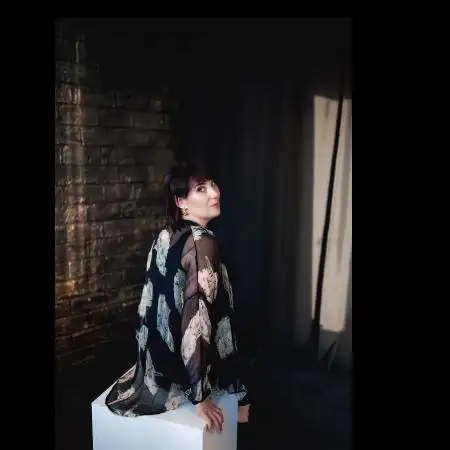 アンナ, 46
