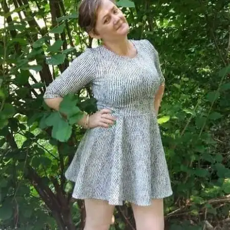 Taya, 49