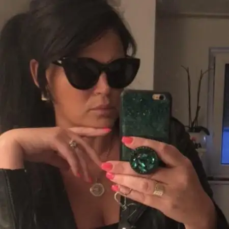 Sanita, 45