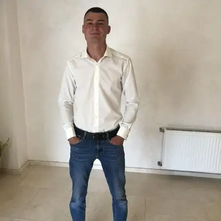 Vova, 30