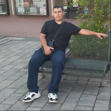 Sergej, 43