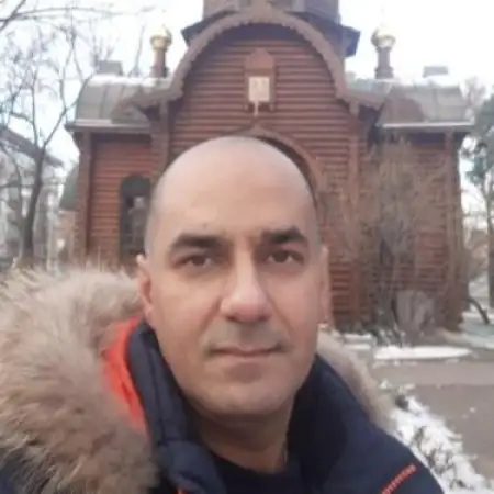 アレックス, 51