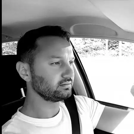 アレックス, 40