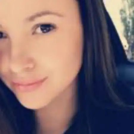 Lalina, 40