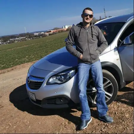 Artur, 36