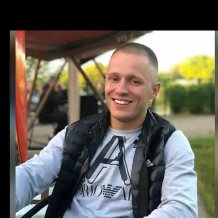 Edvard, 35