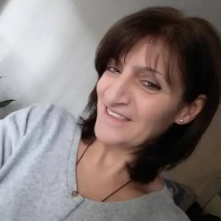 Ina, 63