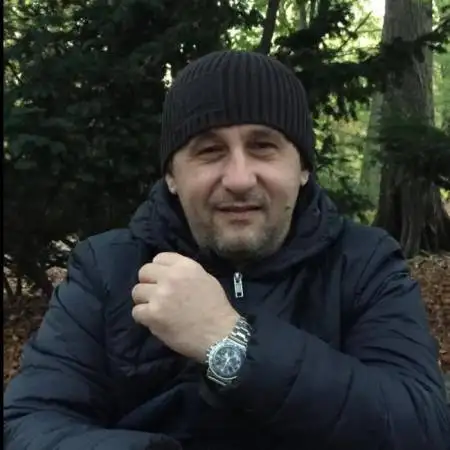 Sebastyan, 47