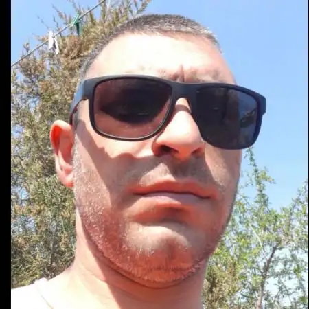 Garik, 41