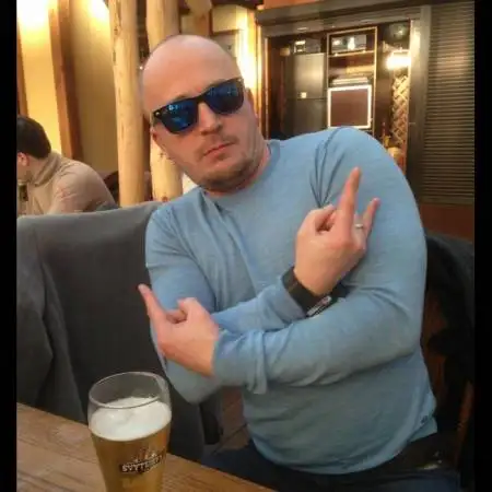 マックス, 49