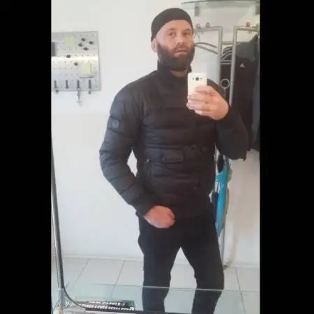 Edik, 44