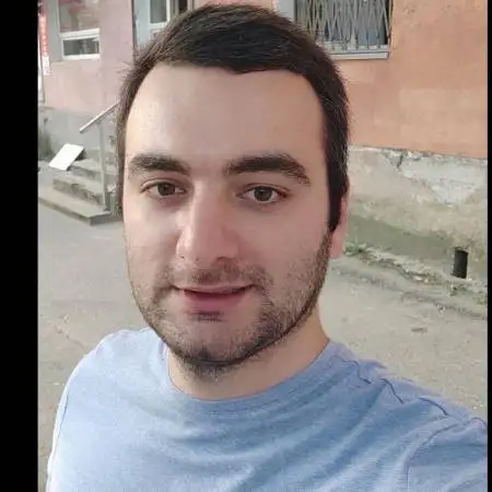 Badri, 32