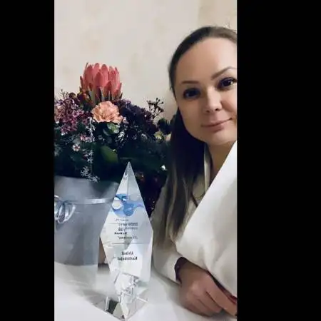 Alwina, 37