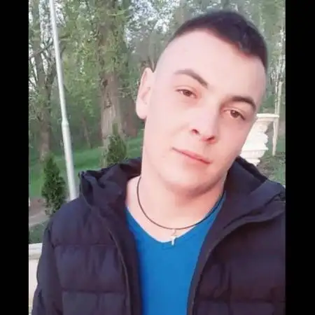 Dorin, 28