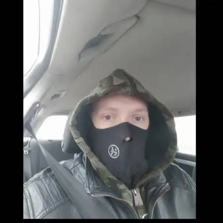 Mairis, 33