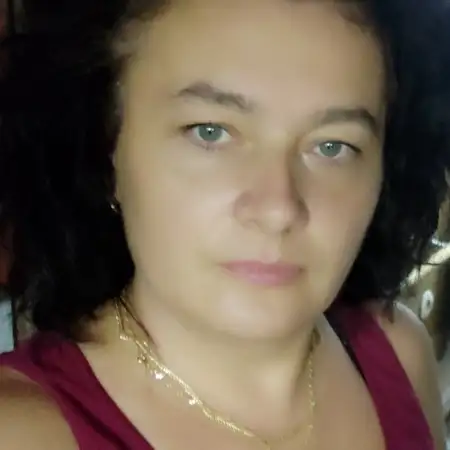 Liliia, 52