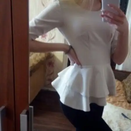 Leya, 27