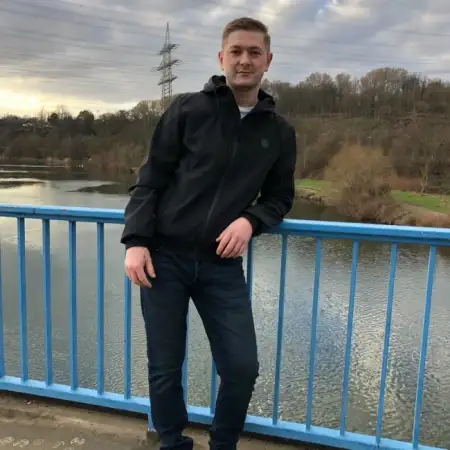 Pavluha, 34