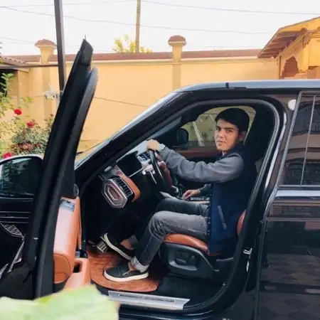 Abdusattor, 24
