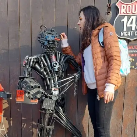 Suyzi, 36