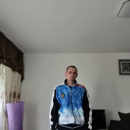 Amur, 41