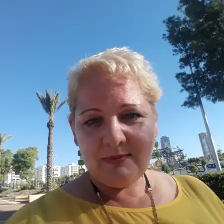Lana, 54
