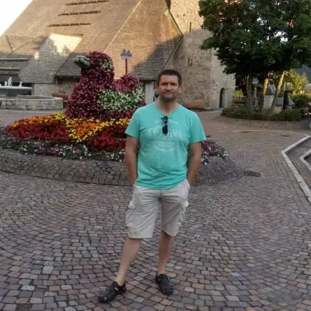 Artur, 51