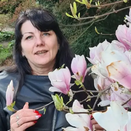 Janina, 51