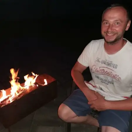SERGEJ, 41