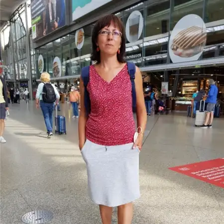 ElenaB, 49