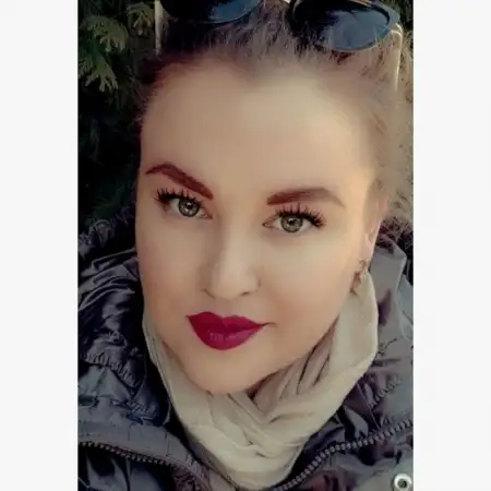 Dariia, 33