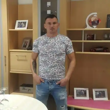 Anan, 28