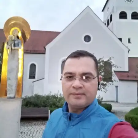 Sulkhan, 44