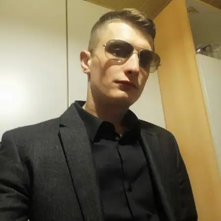 Dmitrijs, 36