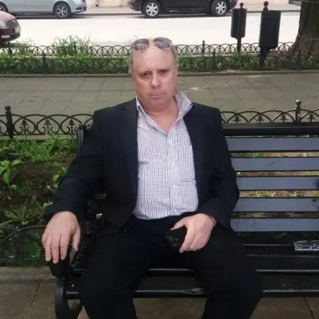 アレックス, 70
