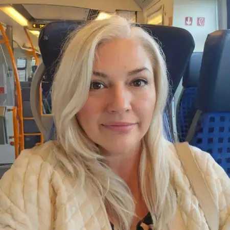 Mari, 56