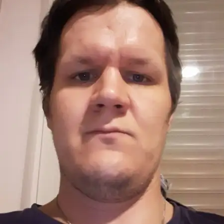 Artur, 35