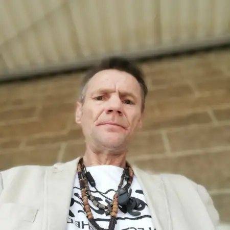 Anatolij, 54