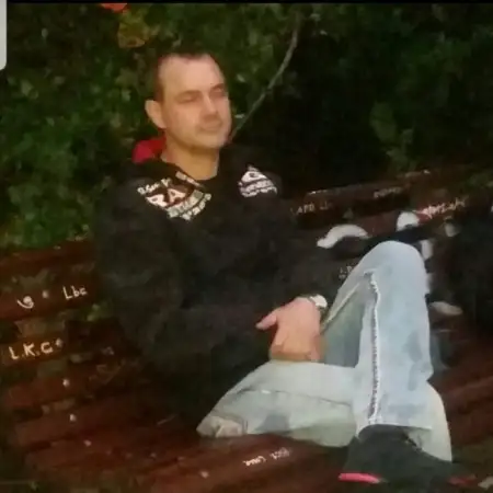 Sergej, 46