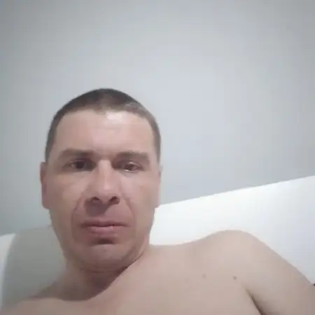 アレックス, 46