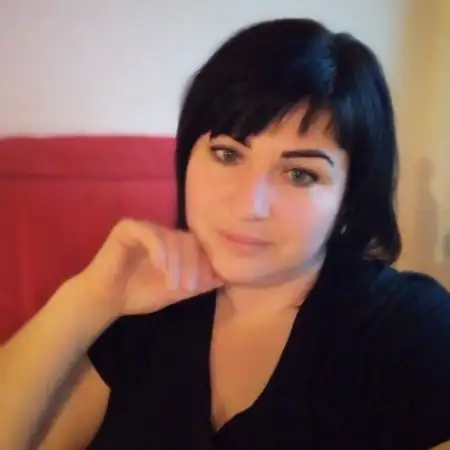 Nika, 47
