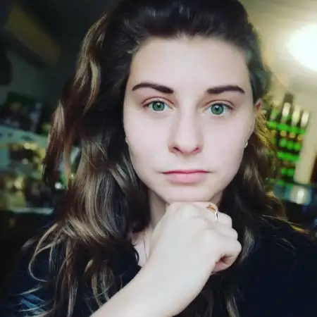 Liliia, 30